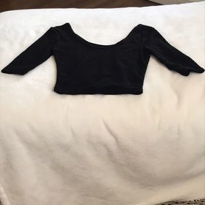 Scoop neck cropped top